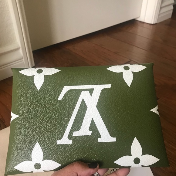 SOLD!!! Large Kirigami Giant Mono collection - Picture 3 of 5